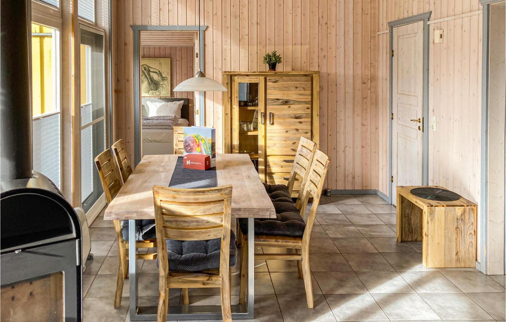 2 Bedroom Nice Home In Rechlin Eksteriør billede